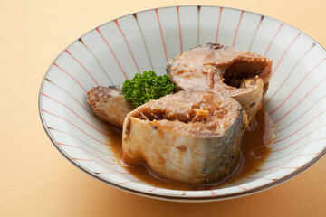 さば味噌煮缶詰め