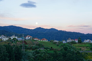 Portugal - Madeira - Santana - Abendstimmung mit Mond