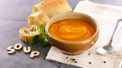 vegetable soup in bowl