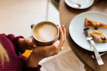 Colazione con cappuccino