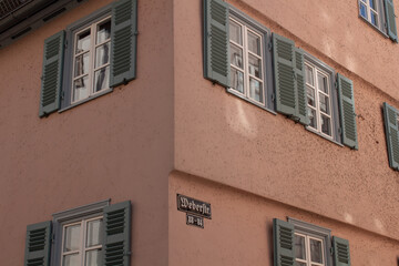 Altstadt in Stuttgart alte H&auml;user mit bunter Fassade