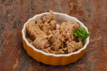 Canned tuna fish in the bowl