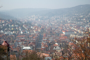 Obraz premium Ausblick auf Stuttgart vom Teehaus 