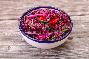 Pickled red cabbage with herbs