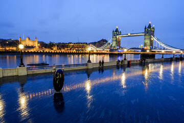 bridge over the river at night