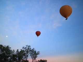 hot air balloon