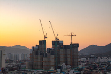 Buildings being built in Korean cities and residential areas