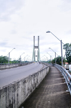 Puente Majestuoso R&iacute;o Napo