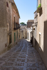 Obraz premium Narrow street of Erice town on Sicily