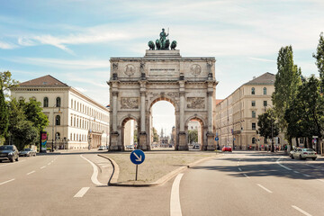 Fototapeta premium Victory Gate in Munich on a Sunny Day