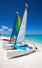 Seven Mile Beach, catamaran zeilboot. Kaaimaneilanden, Grand Cayman, Seven Mile Beach - Kaaimaneilanden, Caraïben, Zeilen