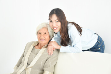 couple mother and daughter at their home