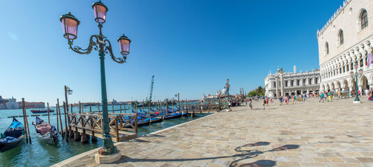 discovery of the city of Venice and its small canals and romantic alleys