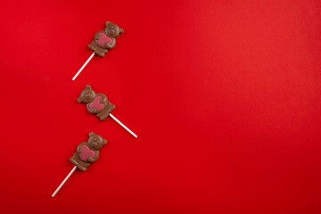 Chocolate bears with hearts for valentines day