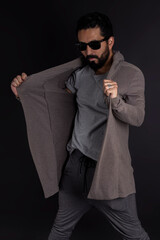 Modelo Hombre Mexicano con barba