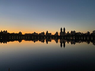 Fototapeta na wymiar Sunset over NYC Reservoir