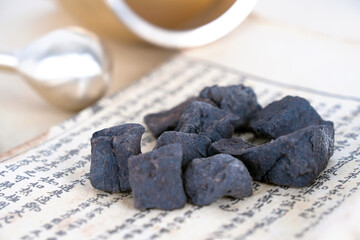 Traditional Chinese medicine and medical books