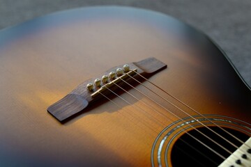 アコースティックギターのボディ © Kaori