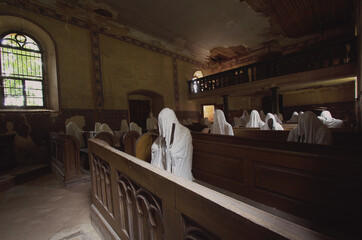 geister in der kirche 