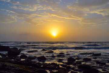 Obraz premium Golden Hour Sunset on a Beach in Goa