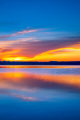 Sonnenuntergang, Dämmerung am Starnberger See, Bayern, Deutschland