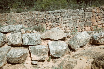 Fototapeta premium Dry Stone in Teruel province. Spain