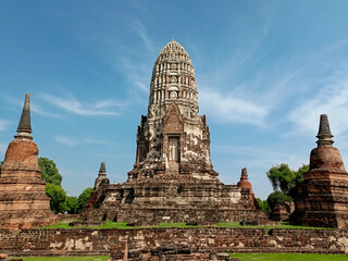 Wat Mahathai, Phra Nakhon Si Ayutthaya Historical Park, Ayutthaya Historical Park, one famous temple in Ayutthaya, Buddha statue.