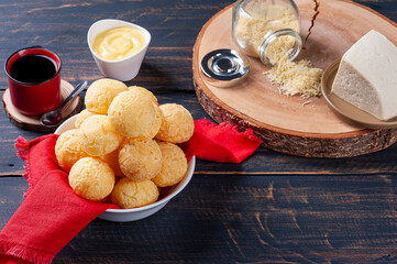 
Delicious Brazilian cheese bread. Also known in Latin America as Chipa, Pan de Bono and Pan de Yuca.