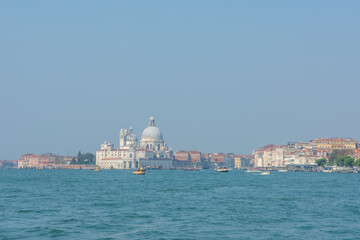 Naklejka premium discovery of the city of Venice and its small canals and romantic alleys
