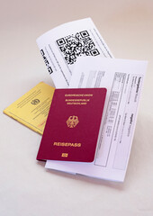 Reisepass mit Corona-Test-Nachweis