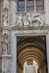 discovery of the city of Venice and its small canals and romantic alleys