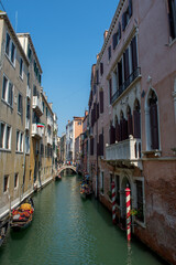 discovery of the city of Venice and its small canals and romantic alleys