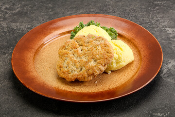 Chicken cutlet with mashed potato