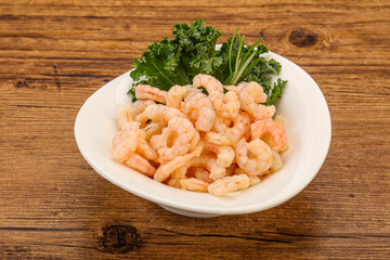 Small unshelled shrimps in the bowl