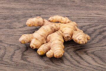 Natural organic raw ginger root