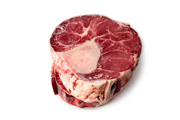 ossobuco di manzo fresco isolato su fondo bianco
