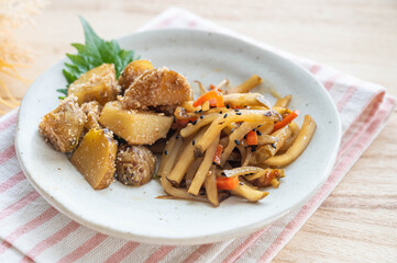 菊芋のきんぴらと胡麻和え