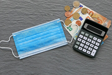 OP Maske mit Taschenrechner