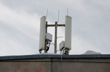 antenna tower 5g rooftop 4g