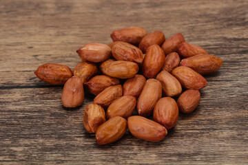 Raw peanut heap - for roast