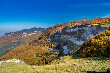 Fototapeta na wymiar French countryside. Pas de l'Aubasse: View of the heights of the Vercors, the marly hills and the valley Val de Drome
