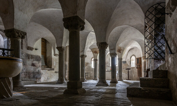 Stiftskirch Roman Innichen Crypt Italy