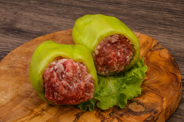 Raw stuffed bell pepper with meat