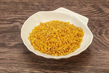 Vegetarian cuisine - dry bulgur for cooking