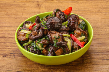 Marinated shiitake mushrooms with herbs