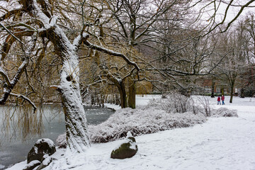Wintereinbruch in Kiel Innenstadt, Schrevenpark und Hiroshimapark