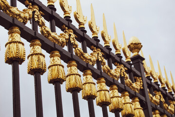 GOLDEN GATE ENTRANCE TO A PALACE