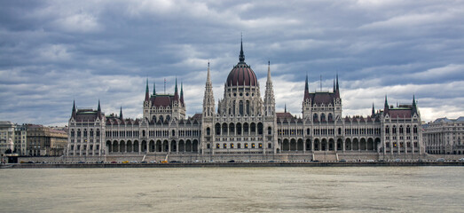 wunderschöner Blick auf das Budapester  © stra74