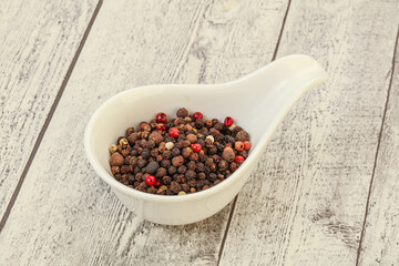 Peppercorn heap in the bowl