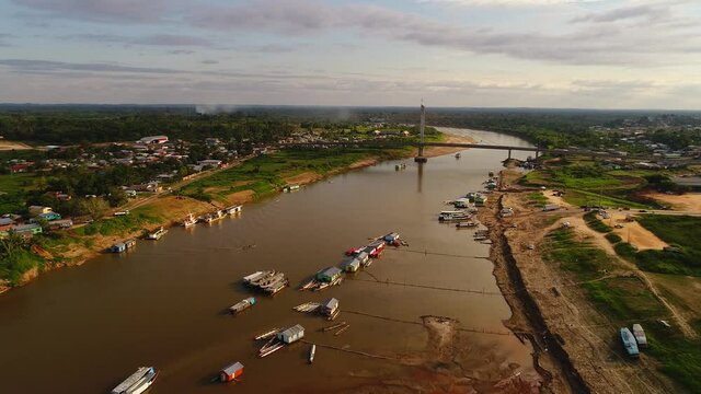 Juru&aacute; River in Cruzeiro do Sul-Acre, Rivers in the Amazon
